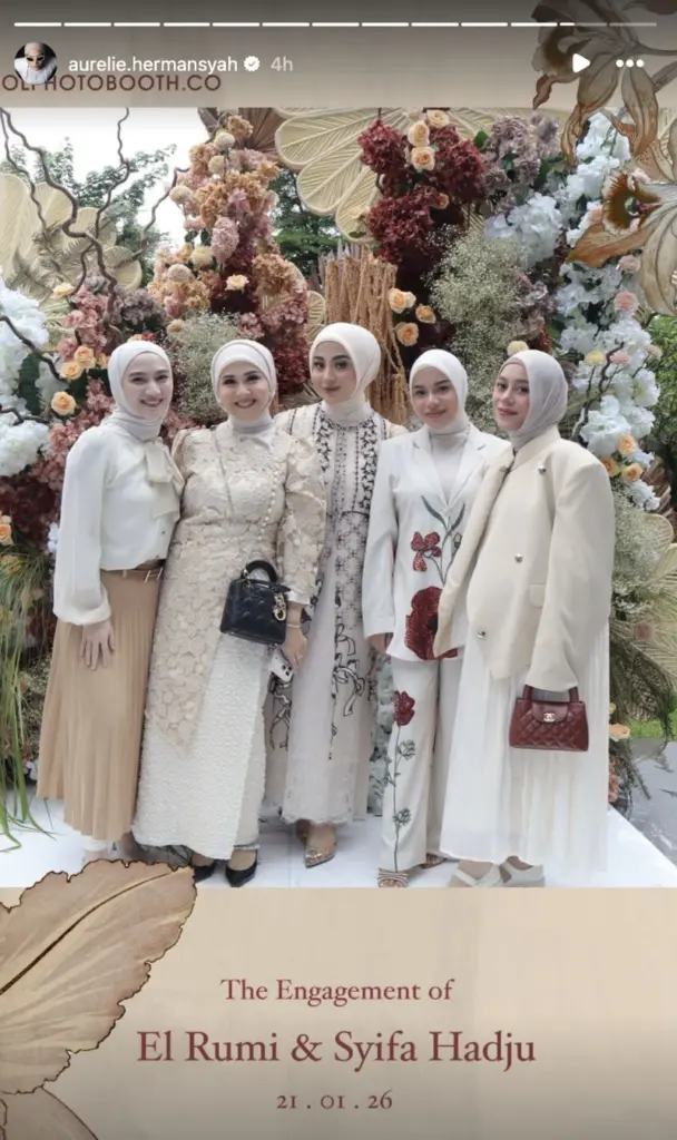 Tangkapan Layar Rekan Rekan Artis Hadiri Acara Lamaran El Rumi Syifa Hadju