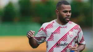 Yabes Roni Resmi Berseragam Persis Solo, Siap Bawa Tim Bangkit dari Zona Degradasi