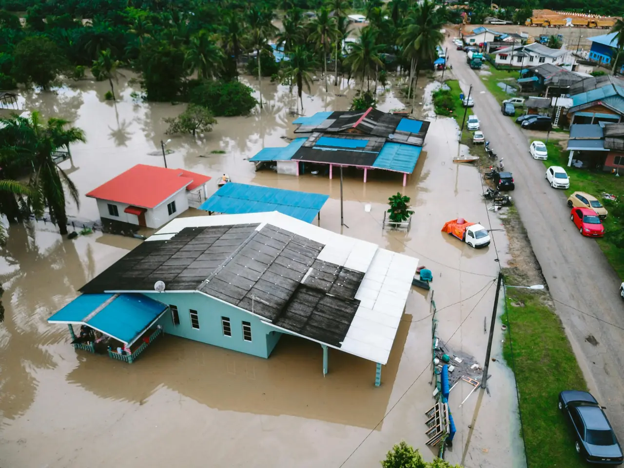 Banjir Meluas di Jawa dari Jatim hingga Jabar, BMKG: Cuaca Ekstrem Masih Berlanjut