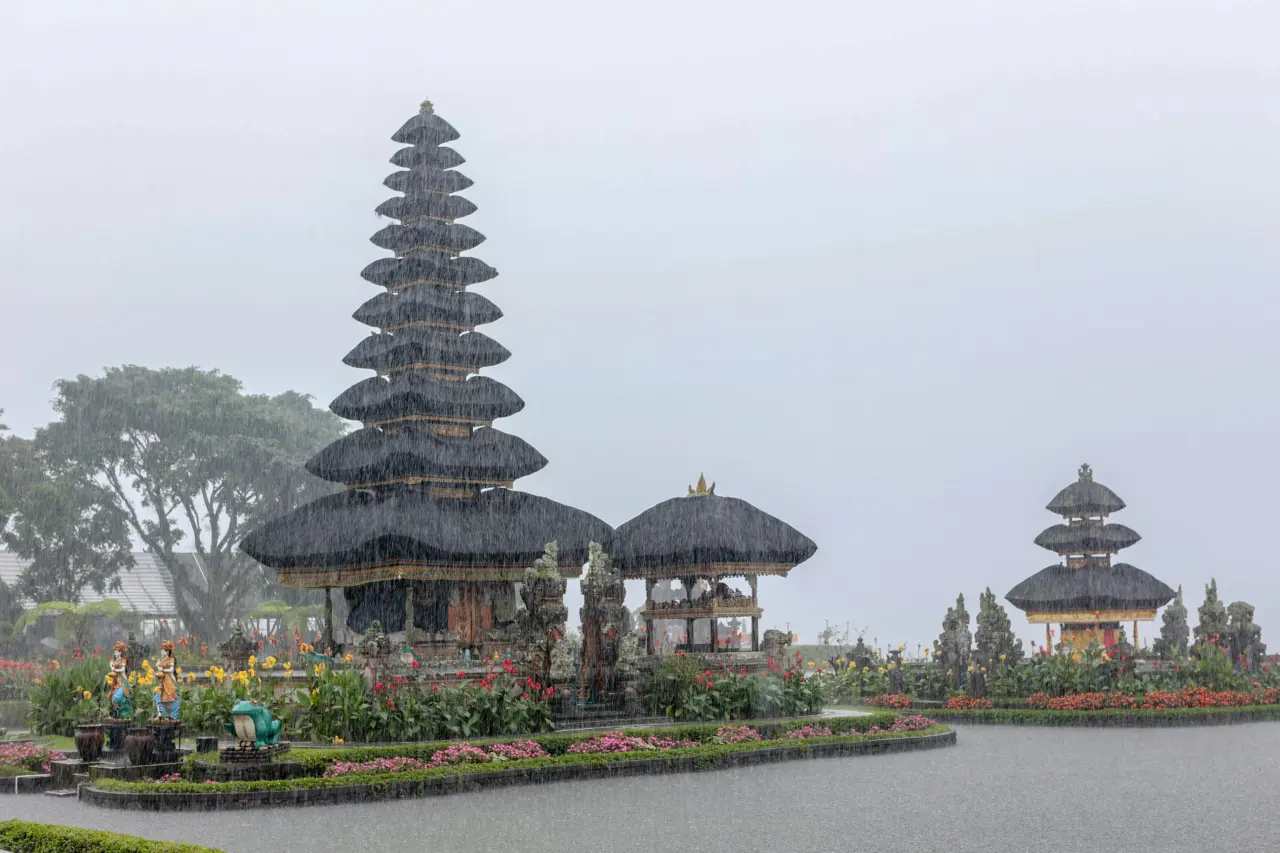 Cuaca Bali Hari Ini, 30 Januari 2026: Hujan Petir Berpeluang Terjadi di Gianyar, Tabanan, dan Karangasem