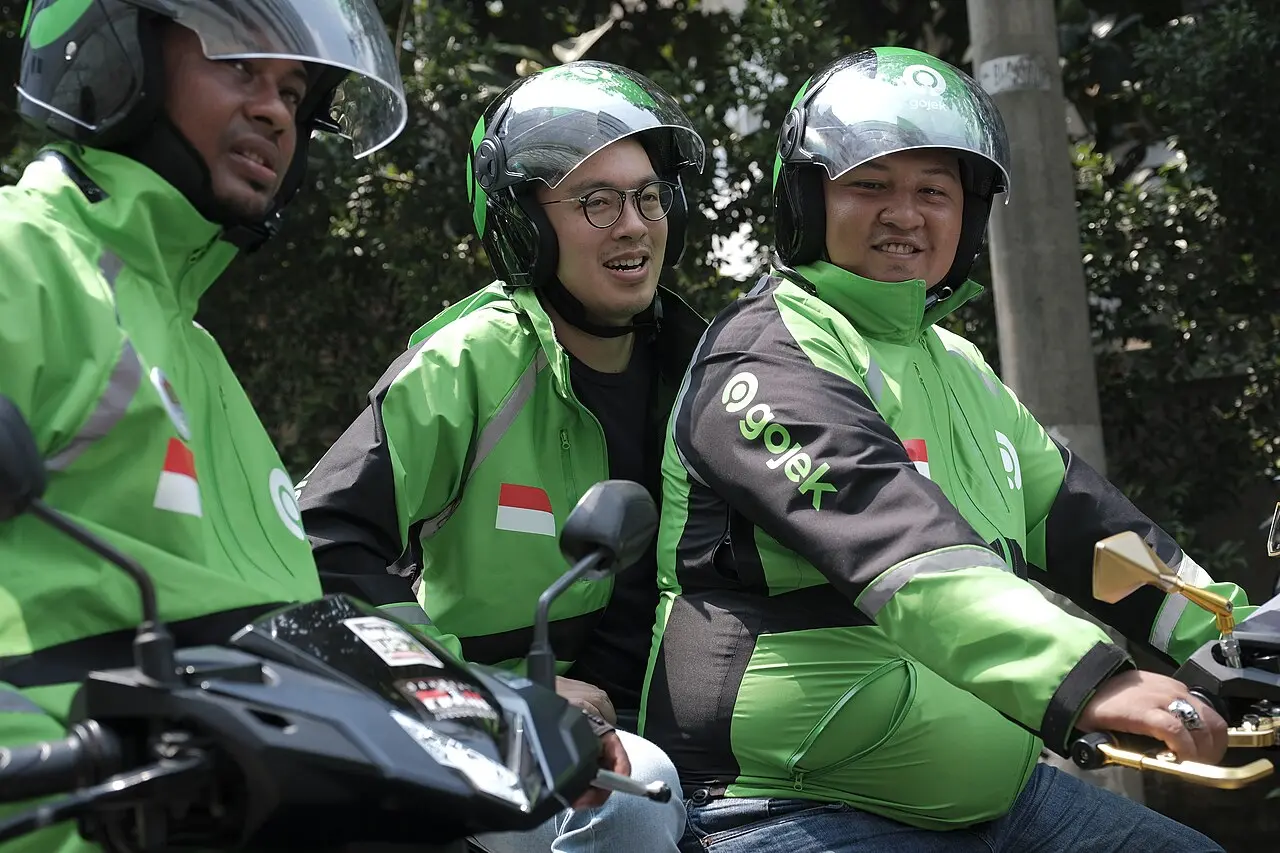 Driver Ojol Tolak BHR Gojek–Grab, Desak THR Setara UMP Tanpa Syarat