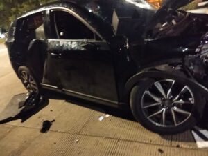 Sopir Maut Diamuk Massa di Jakarta Usai Tabrak Lari Berujung Terserempet Kereta