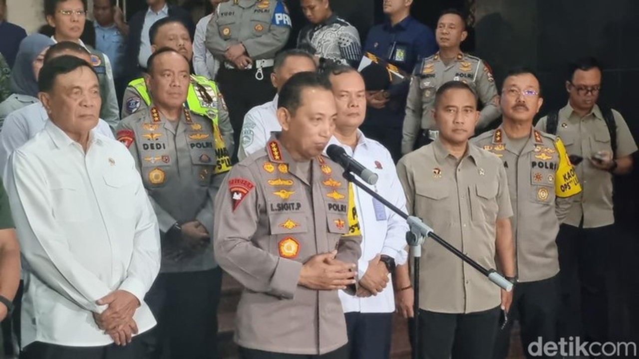 Foto: Kapolri Usai Pemantauan Langsung Perayaan Malam Tahun Baru 2026 (taufiq/detikcom).