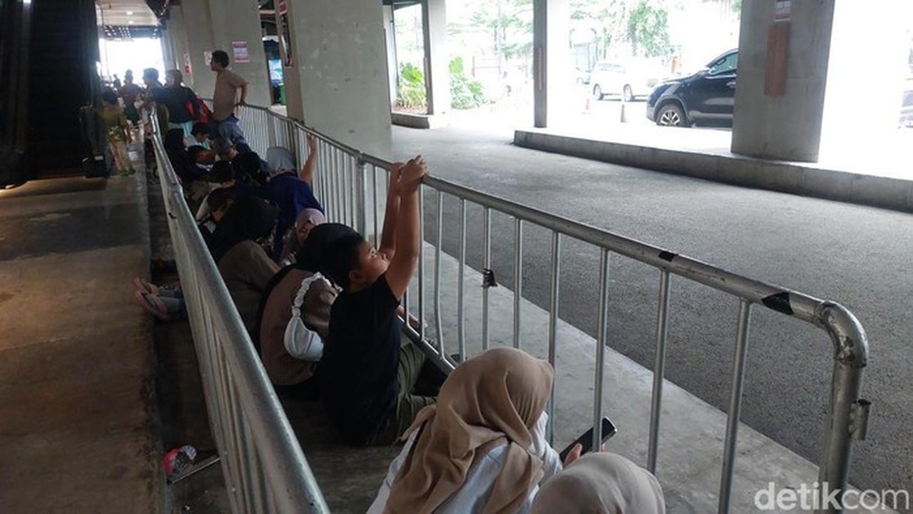 Antrean Pengunjung Di Planetarium (rumondang Naibaho/detikcom)