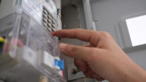 Tarif Listrik Januari 2026 Tetap, Pemerintah Jaga Daya Beli Masyarakat dan UMKM