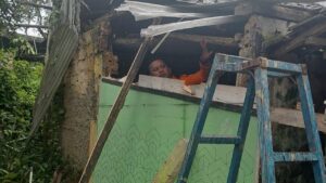 Rumah Warga Bogor Rusak Akibat Hujan dan Angin Kencang, Penghuni Terpaksa Mengungsi