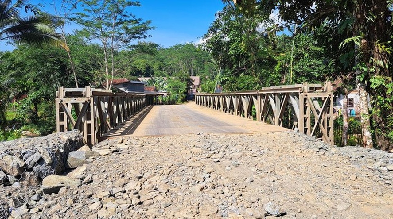 Jembatan Di Cimanggu Pandeglang Kini Sudah Bisa Dilalui. (dok Istimewa)