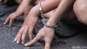 Dua Preman ‘Penguasa Wilayah’ BKT Diringkus Polisi, Terancam 12 Tahun Penjara