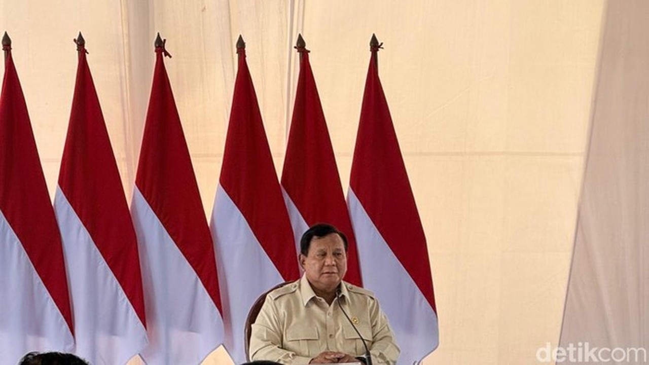 Presiden Prabowo Saat Memimpin Rapat Koordinasi Di Aceh Tamiang (foto: Eva Safitri/detikcom)