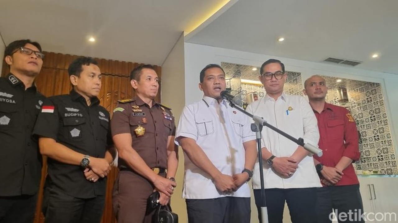 Dirreskrimum Polda Metro Jaya Kombes Iman Imanuddin Kepada Wartawan Seusai Rapat Di Kawasan Sudirman, Jakarta Pusat, Rabu (7/1/2026). (taufiq/detikcom)