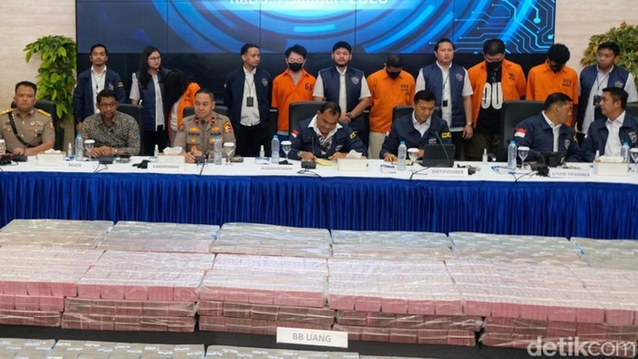 Pengungkapan Kasus Judi Online (judol) Dalam Jumpa Pers Di Bareskrim Polri, Jakarta, Rabu (7/1/2026). Lima Orang Ditetapkan Sebagai Tersangka. (andhika Prasetia/detikfoto)