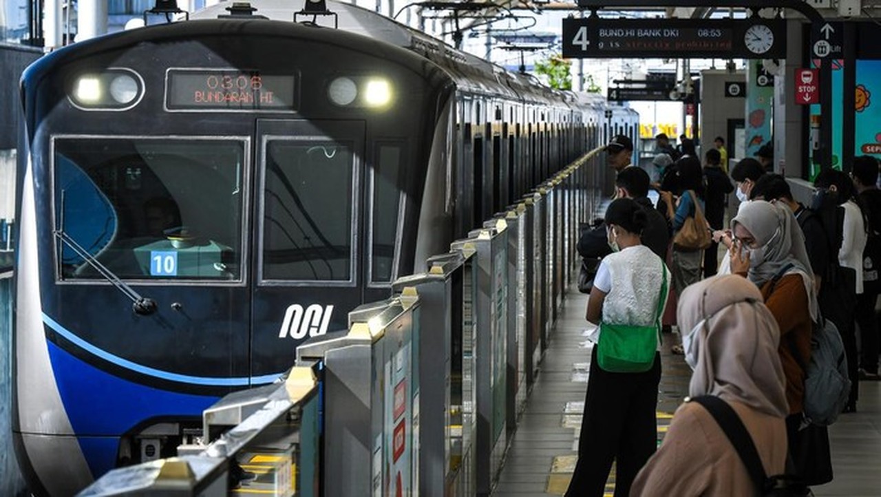 Mrt Jakarta (foto: Antara Foto/sulthony Hasanuddin)