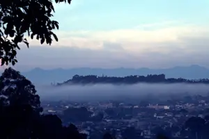 Prakiraan Cuaca Bandung Hari Ini, 26 Januari 2026: Potensi Hujan Merata