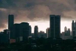 Prakiraan Cuaca Jabodetabek Hari Ini 24 Januari 2026: Jakarta, Bogor, hingga Bekasi Berpeluang Hujan