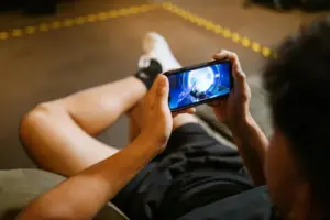 Sering Main Game di HP Xiaomi? Ini Dampaknya ke Baterai dan Layar dalam Jangka Panjang