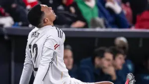 Arbeloa Prioritaskan Pemulihan Alexander-Arnold Meski Masuk dalam Skuad Lawan Valencia