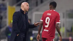 Arne Slot Konfirmasi Progres Pemulihan Alexander Isak, Peluang Comeback Semakin Terbuka
