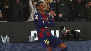 Barcelona Tolak Tawaran €250 Juta dari PSG untuk Lamine Yamal