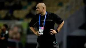 Bernardo Tavares Puji Skuad Persib Bandung, Yakin Persebaya Bisa Jegal di Kandang