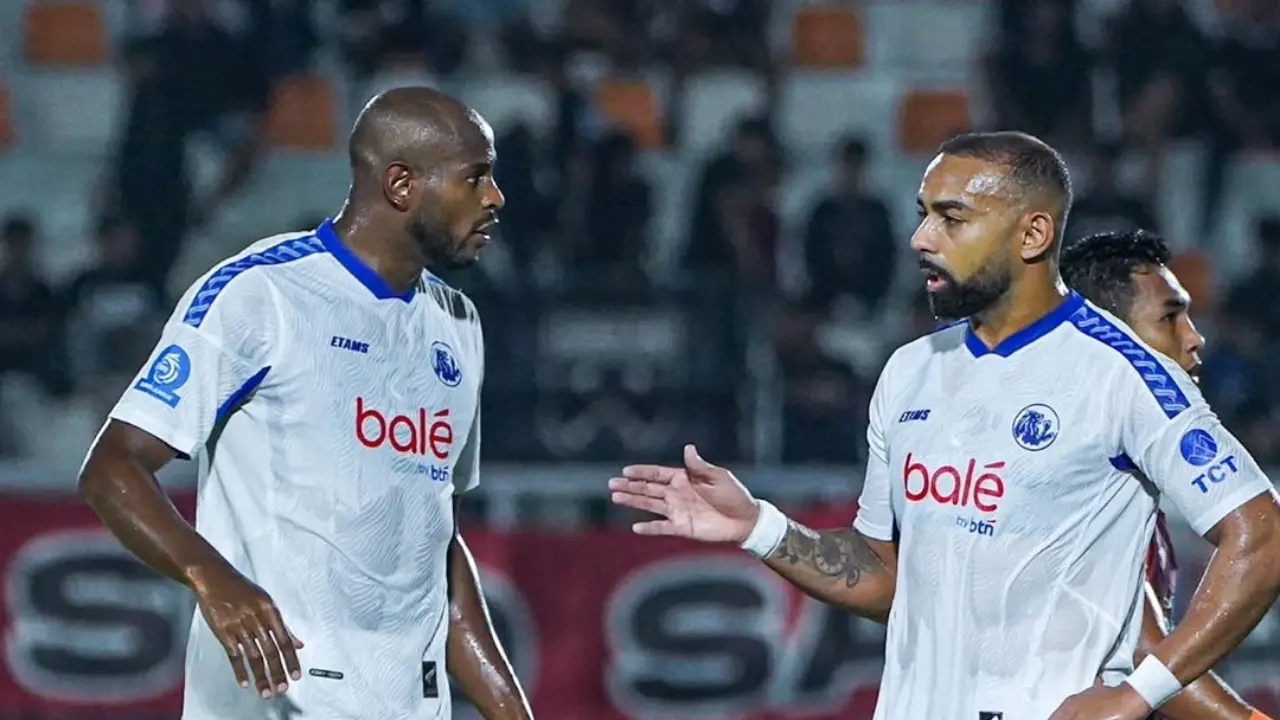 Daftar Top Skor Liga 1 Dalberto Tempel Maxwell Usai Cetak Gol Ke Gawang Borneo Fc