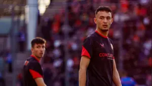 Dewa United FC Ungkap Ketertarikan pada Ivar Jenner, Permintaan Khusus Jan Olde Riekerink untuk Perkuat Lini Tengah