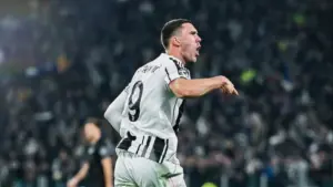 Dusan Vlahovic Ingin Gabung Barcelona Musim Panas Ini