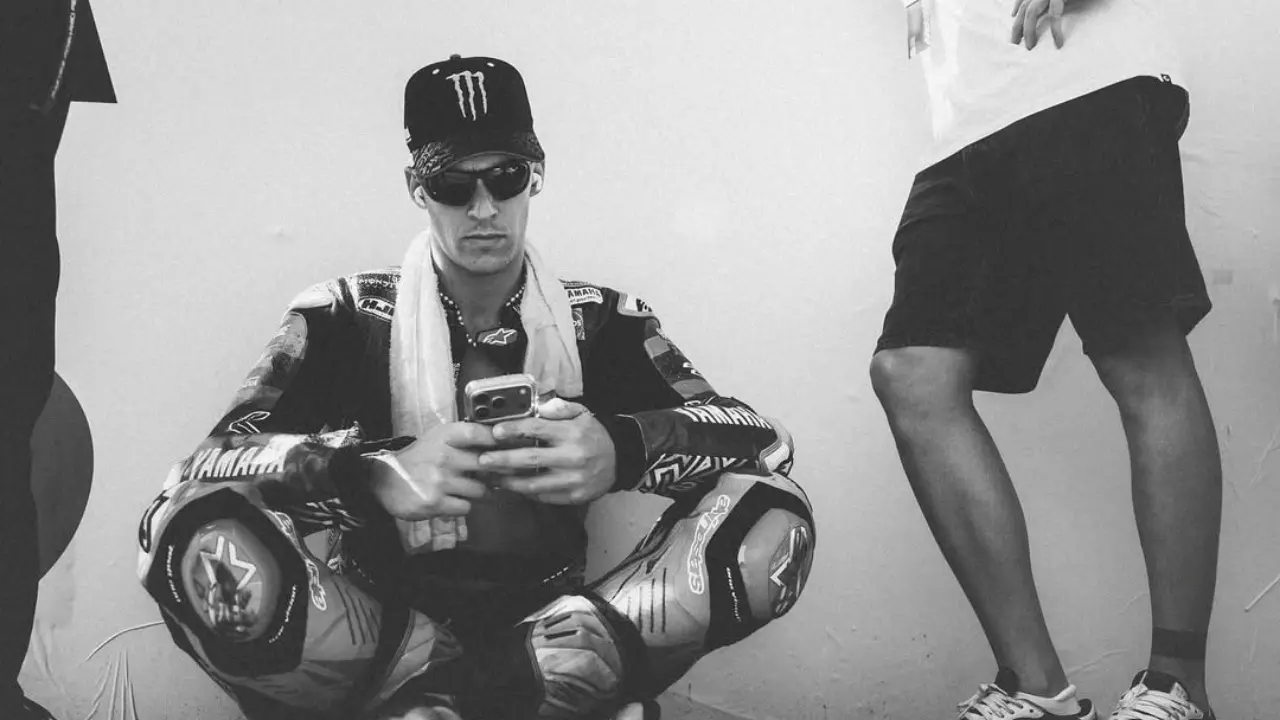 Fabio Quartararo Tunjukkan Gestur Frustrasi Ke Yamaha Motor Racing V4 Di Tes Motogp Thailand 2026