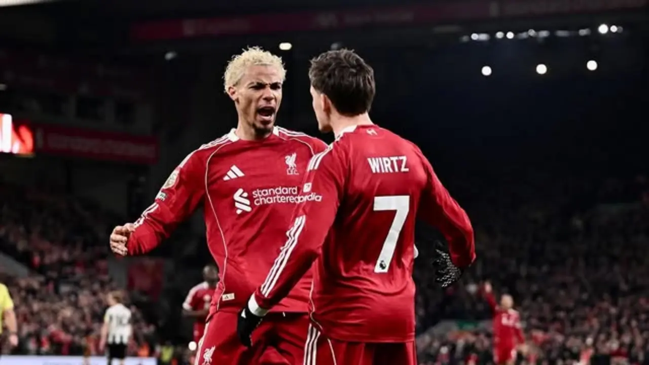 Gerrard Puji Wirtz Setinggi Langit Usai Liverpool Hentikan Rekor Kandang Sunderland