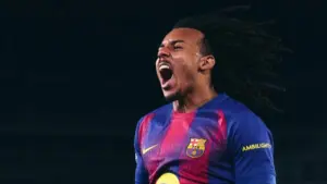 Hansi Flick Pertahankan Jules Kounde di Skuad Utama Barcelona Meski Performa Menurun