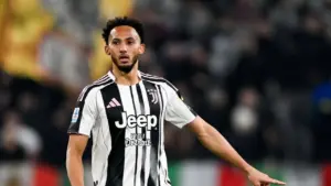 Hasil Sementara Juventus vs Galatasaray 1-0: Kartu Merah Lloyd Kelly Beratkan Misi Comeback