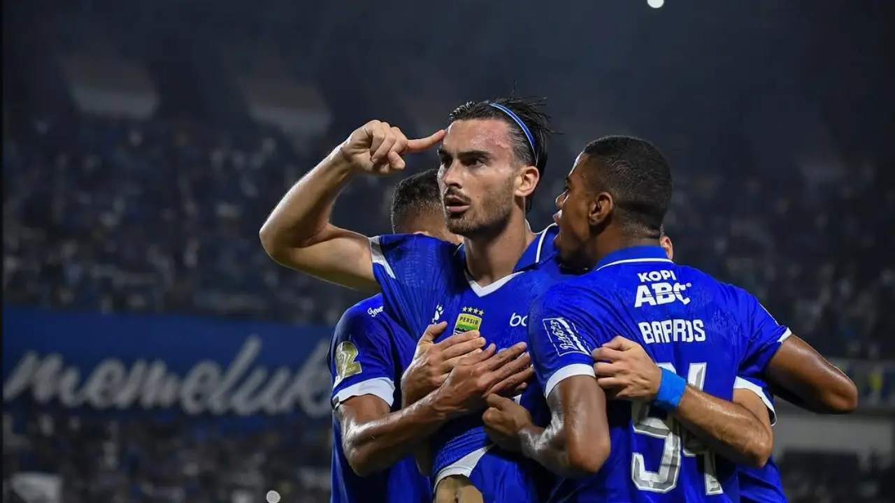 Hasil Sementara Persib Bandung Vs Madura United 4 0 Andrew Jung Ikut Pesta Gol