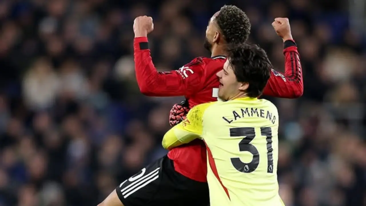 Jamie Carragher Yakin Manchester United Amankan Slot Liga Champions Musim Depan