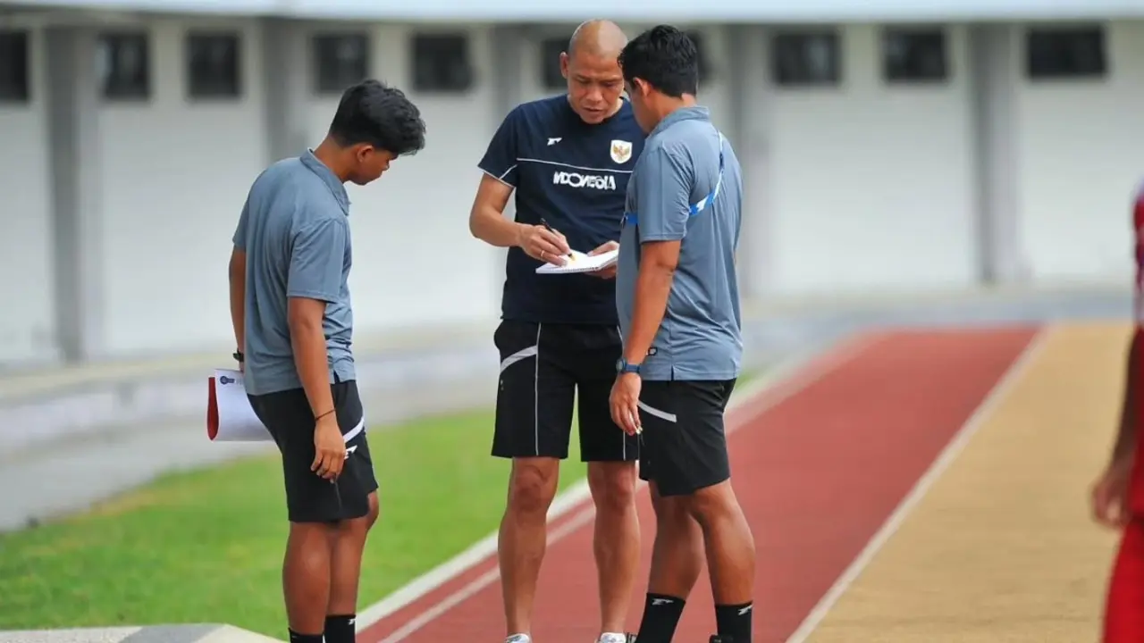 Jelang Piala Asia U 17 2026 Nova Arianto Umumkan 28 Pemain Timnas Indonesia U 17 Untuk Laga Uji Coba Hadapi China