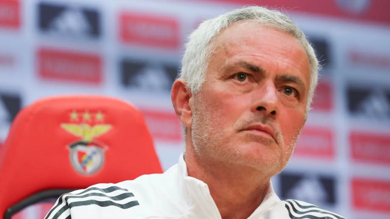 Jose Mourinho Hindari Konferensi Pers Imbas Sanksi Uefa Kepada Prestianni