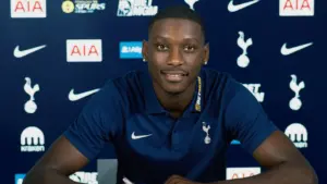 Thomas Frank Buka Suara Mengenai Penampilan Kolo Muani dan Xavi Simons