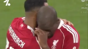 Kisah Haru Konate: Gol Perdana Pasca Kepergian Ayah dan Dukungan Penuh di Ruang Ganti
