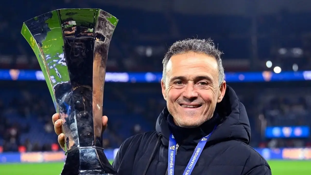 Luis Enrique Tolak Tawaran Manchester United Demi Perpanjang Kontrak Di Psg
