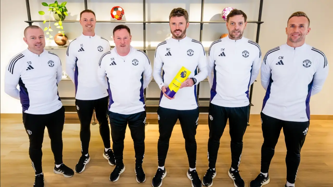 Michael Carrick Raih Penghargaan Manajer Terbaik Liga Inggris Bulan Januari