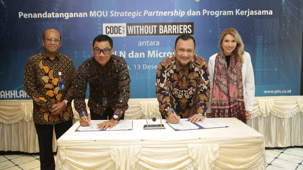 Microsoft Gandeng Pt Pln Persero Pasok 200 Mw Energi Surya Untuk Data Center