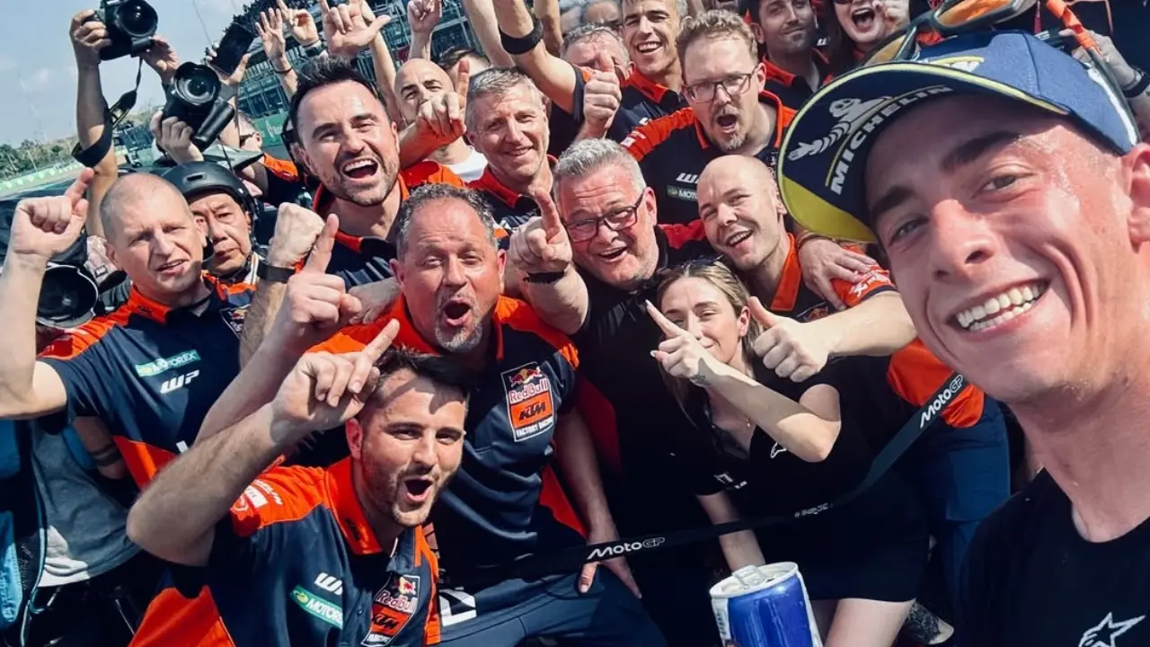 Pedro Acosta Menang Sprint Motogp Thailand 2026 Secara Dramatis Usai Marc M Rquez Dihukum Penalti