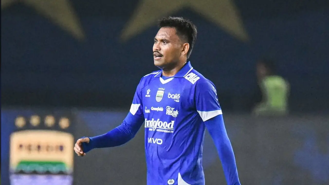 Persib Bandung Bungkam Malut United 2 0 Saddil Ramdani Kunci Kemenangan Di Menit Akhir