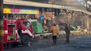 Proses Pemadaman Kebakaran Rita Pasaraya Cilacap Masih Berlangsung Hingga Pagi, Warga Sempat Mengungsi