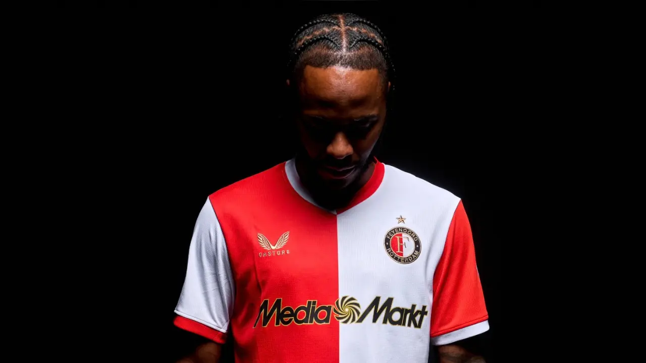 Raheem Sterling Resmi Jadi Pemain Feyenoord Nomor 19 Jadi Identitas Baru