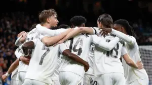 Kemenangan Telak 4-1 Atas Real Sociedad Bawa Real Madrid Puncaki Klasemen La Liga