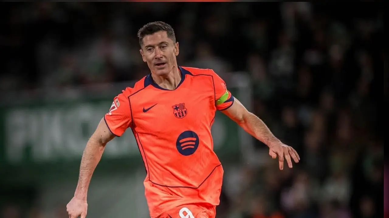 Robert Lewandowski Selangkah Lagi Samai Rekor Xavi Di Barcelona