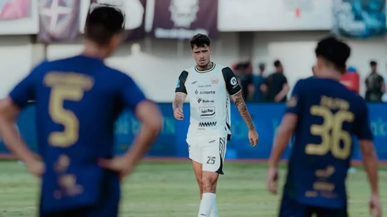 Shayne Pattynama Nilai Liga 1 Sangat Bergantung Pada Fisik Dan Stamina Pemain