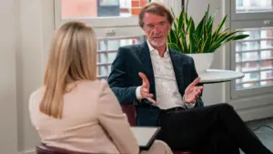 Sir Jim Ratcliffe Minta Maaf ke Glazer Usai Komentar Imigrasi Picu Kontroversi