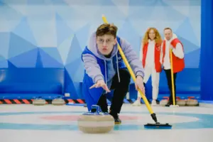 Daftar 16 Cabang Olahraga Unik Olimpiade Musim Dingin 2026, Dari Ski Hingga Curling