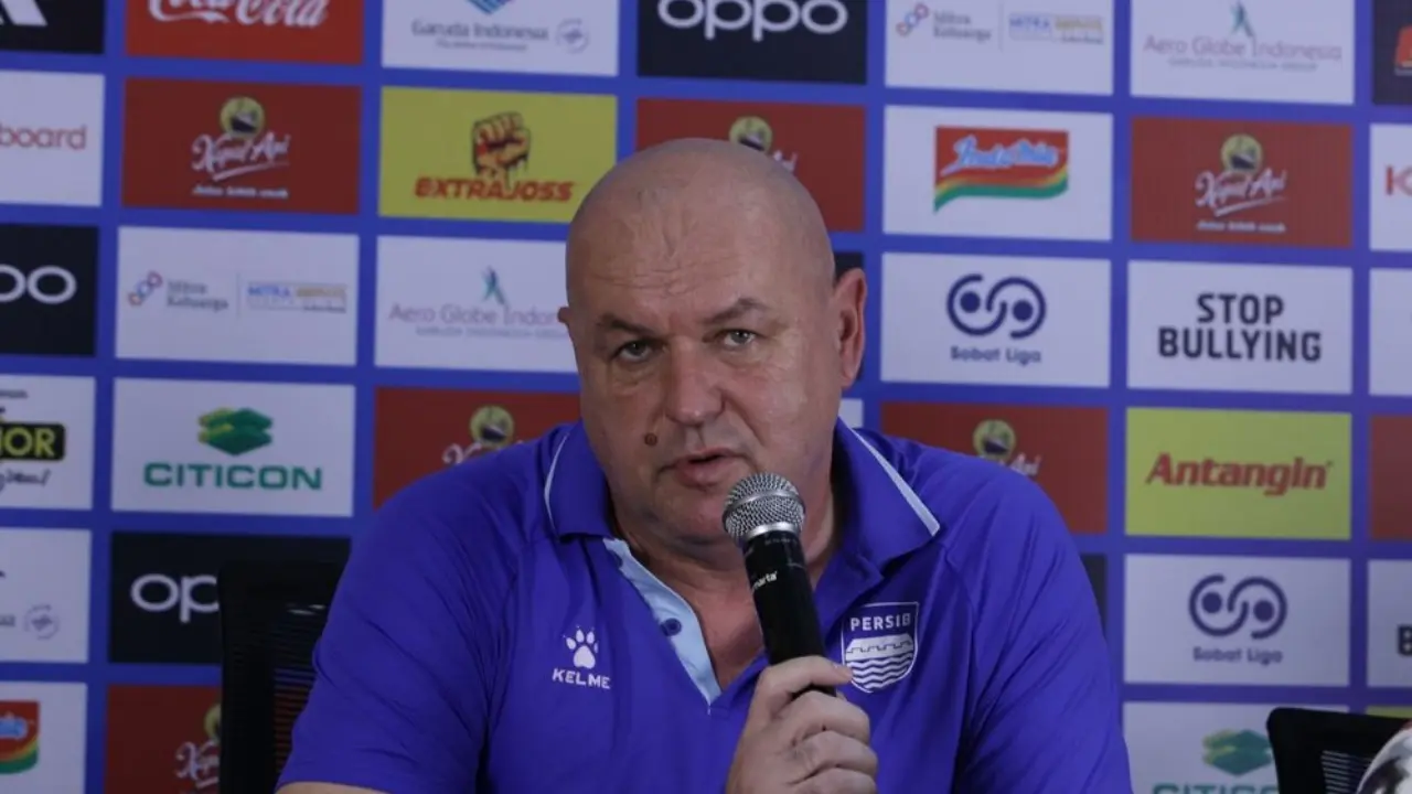 Bojan Hodak Tak Berani Komentari Wasit Laga Persib Vs Persebaya Karena Hindari Sanksi
