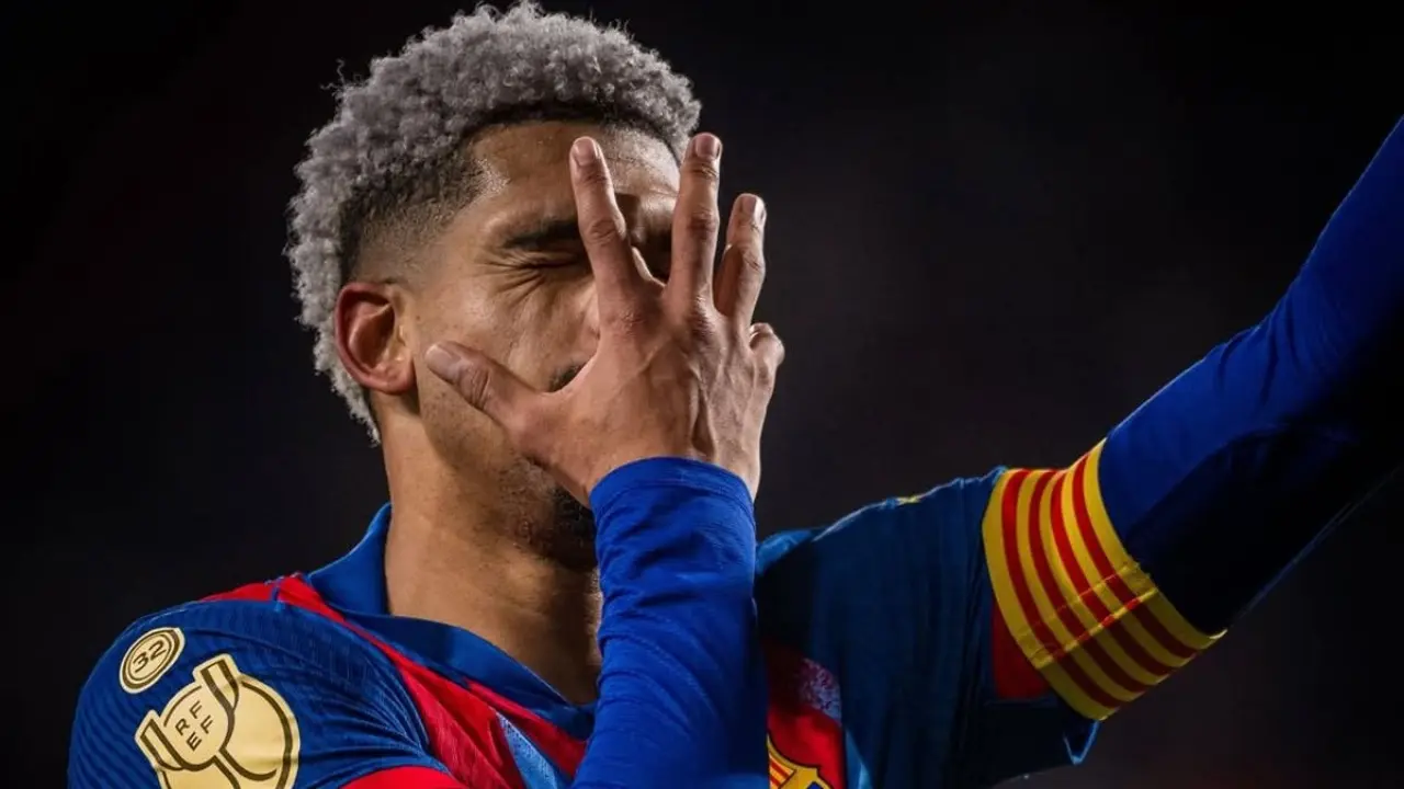 Hansi Flick Pastikan Ronald Araujo Siap Tampil Saat Barcelona Hadapi Atletico De Madrid Leg Ke 2 Semifinal Copa Del Rey